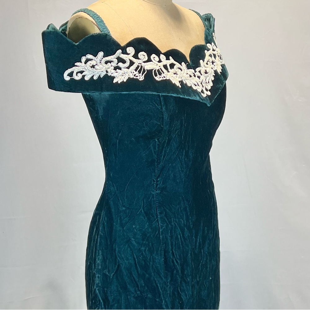 VINTAGE 80s emerald green velvet formal gown prom dress off shoulder lace column - Picture 5 of 15